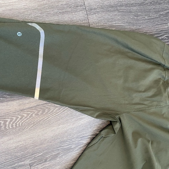 Lululemon Run State Jogger w/ Reflective Strip - Picture 2 of 4